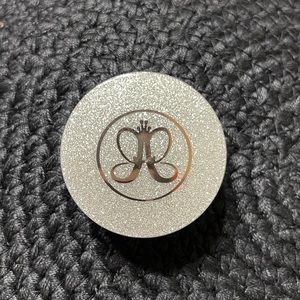 Anastasia Beverly Hills Loose Highlighter